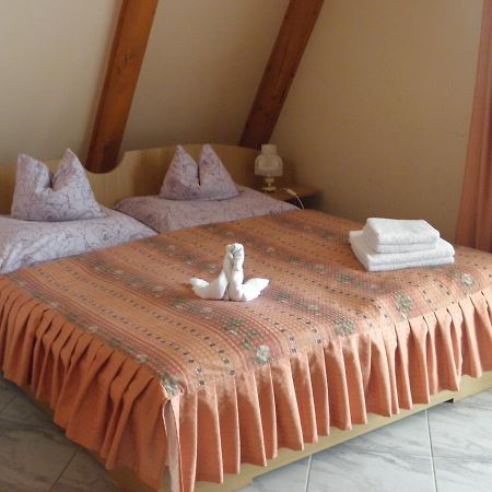 Kristaly Apartman Bed and Breakfast Hévíz Buitenkant foto