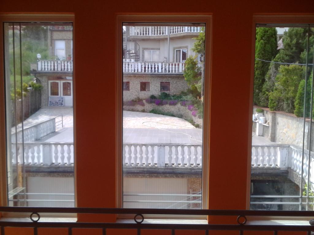 Kristaly Apartman Bed and Breakfast Hévíz Buitenkant foto
