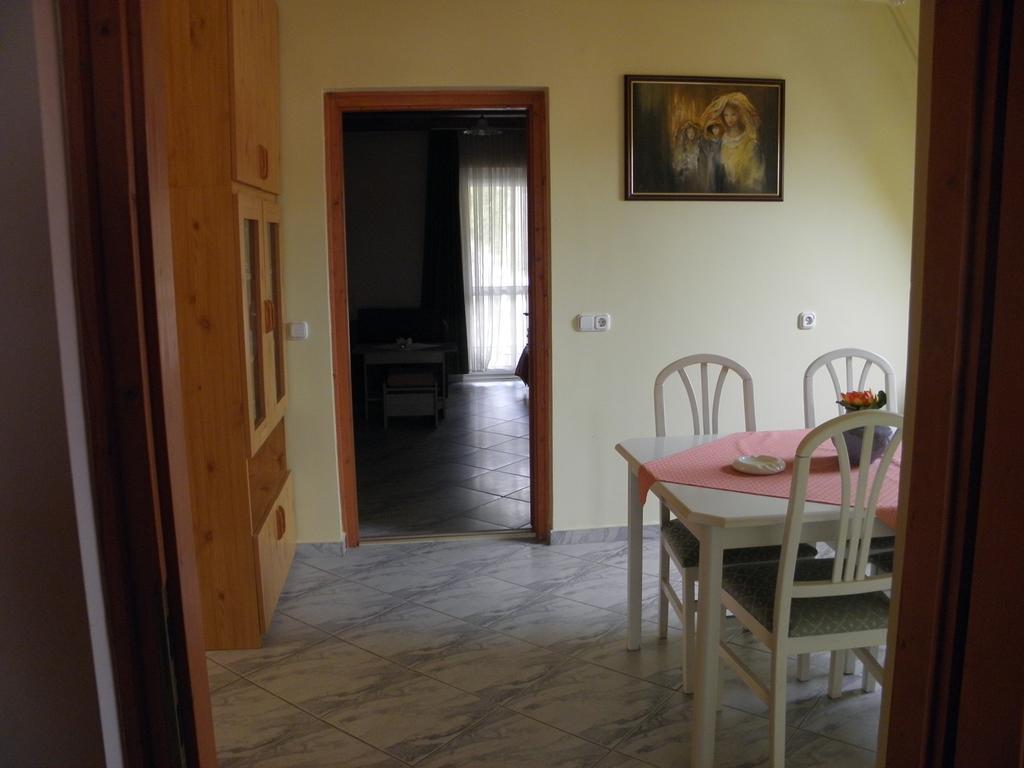 Kristaly Apartman Bed and Breakfast Hévíz Buitenkant foto