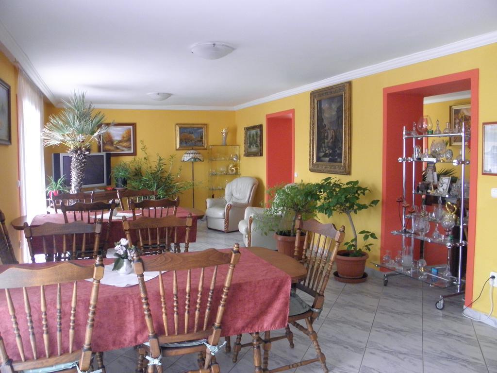 Kristaly Apartman Bed and Breakfast Hévíz Buitenkant foto