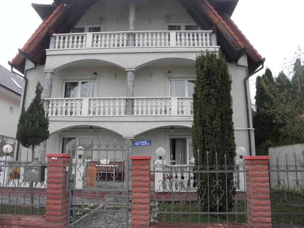 Kristaly Apartman Bed and Breakfast Hévíz Buitenkant foto